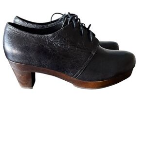 JJill Women’s Black Leather Lace Up Shoes Wood 2.5 Heel Size 8 NWOB
